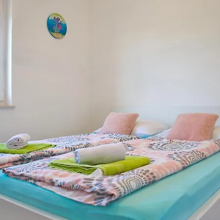 בית נופש Ocean Pearl Mandre קולאן